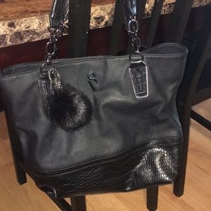 Vera wang purse and wallet